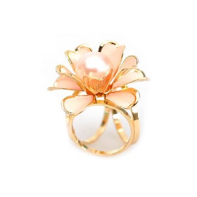 Unikátna ozdoba s názvom Ružová perla v podobe nádherného perlového kveta je ozdobná spona s väčšími rozmermi ako klasická ozdoba biela perla (2)