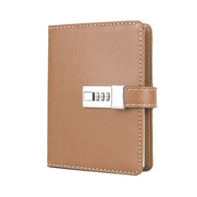 Kožený zápisník MIDDLE z prírodnej kože s číselným zámkom vo svetlo hnedej farbe
