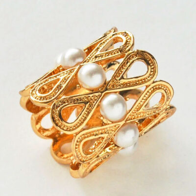 Brošňa na šatku a šál Infinity v zlatej farbe