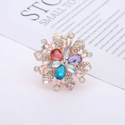 Luxusný trojprstenec v tvare farebného kvetu